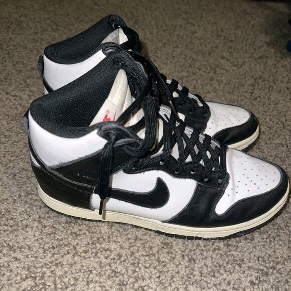 Size 7.5 - Nike Dunk High Black White - Picture 4 of 7